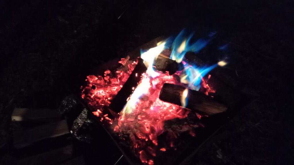 焚き火に必要な道具おすすめ