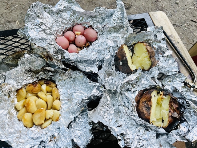 焚き火　じゃがバター　時間