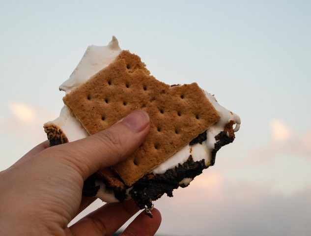 焚き火　スモア　クラッカー