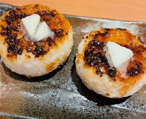 焚き火　焼きおにぎり　アルミホイル