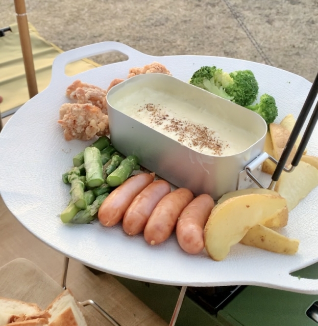 焚き火　チーズフォンデュ　アルミホイル