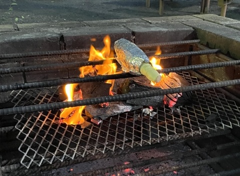 焚き火　野菜　アルミホイル