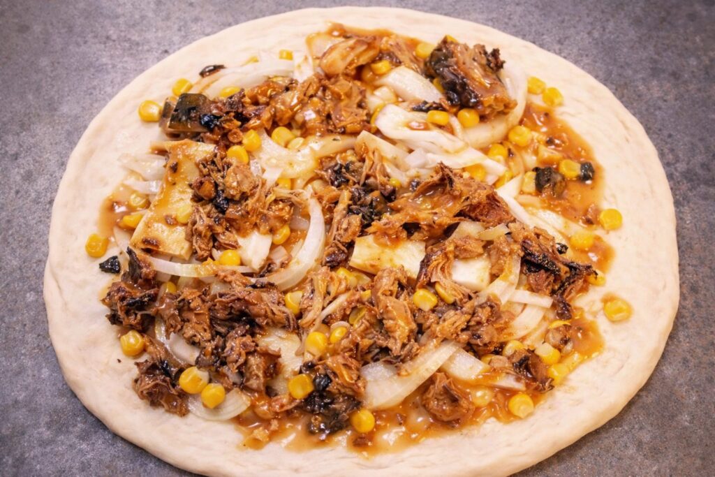 焚き火　アルミホイル　ピザ　サバ缶